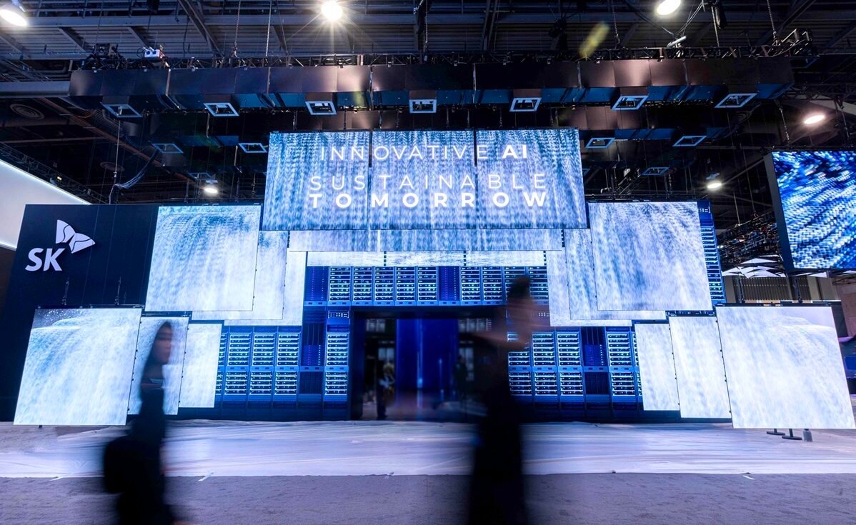 Image-1-‘Innovation-Gate-the-entrance-to-the-SK-booth-at-CES-2025-1.jpg