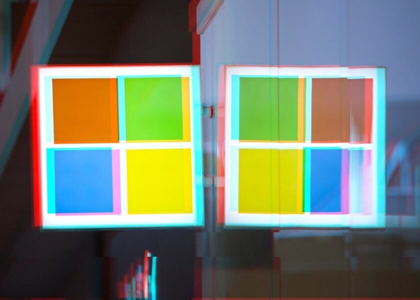 photo-mosh-getty-windows-logo.jpg